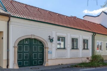 Traditioneller burgenländischer Streckhof mit Stadl in Weiden am See, 7121 Gemeinde Weiden am See, Haus